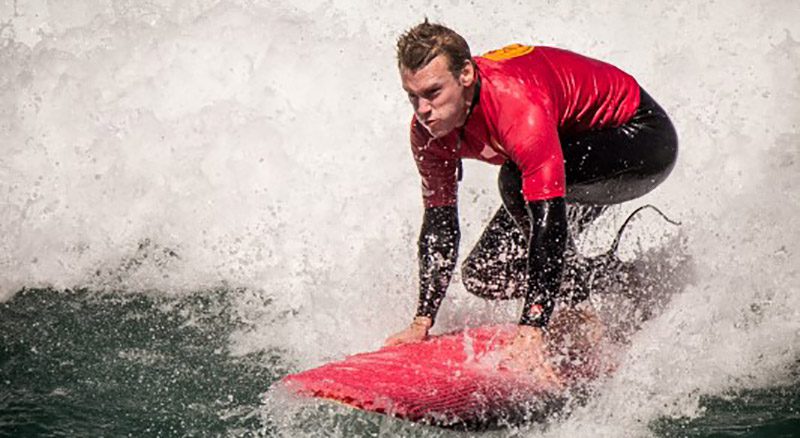 surfing lisbon